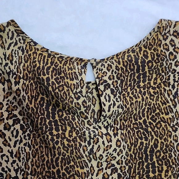 Allison Taylor Leopard Print Short Sleeve Blouse Size S - Picture 9 of 9